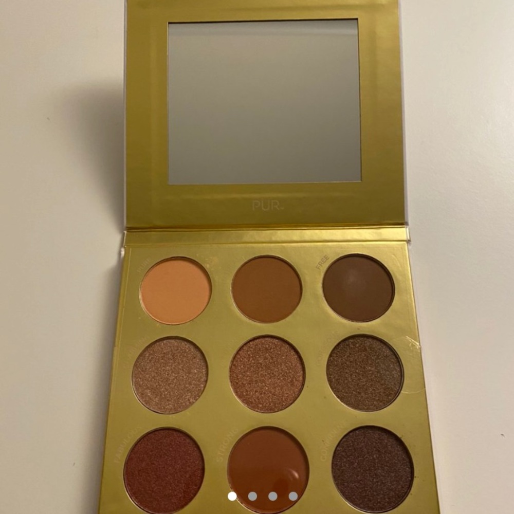PÜR “Be your Selfie” eyeshadow palette
